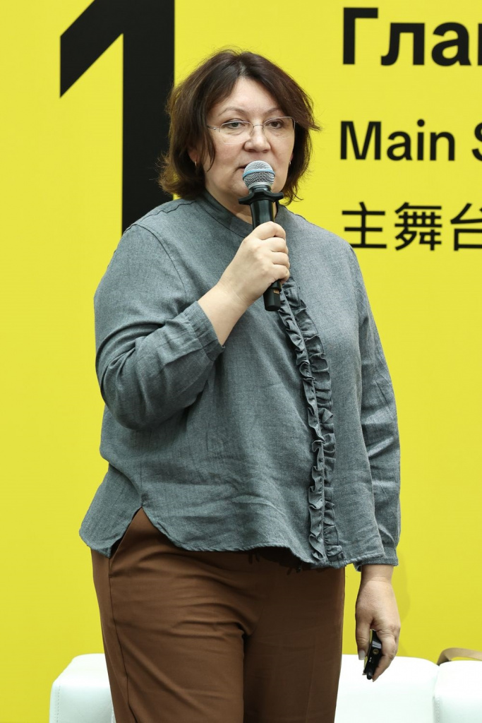 kasenova-mmkya26.jpg
